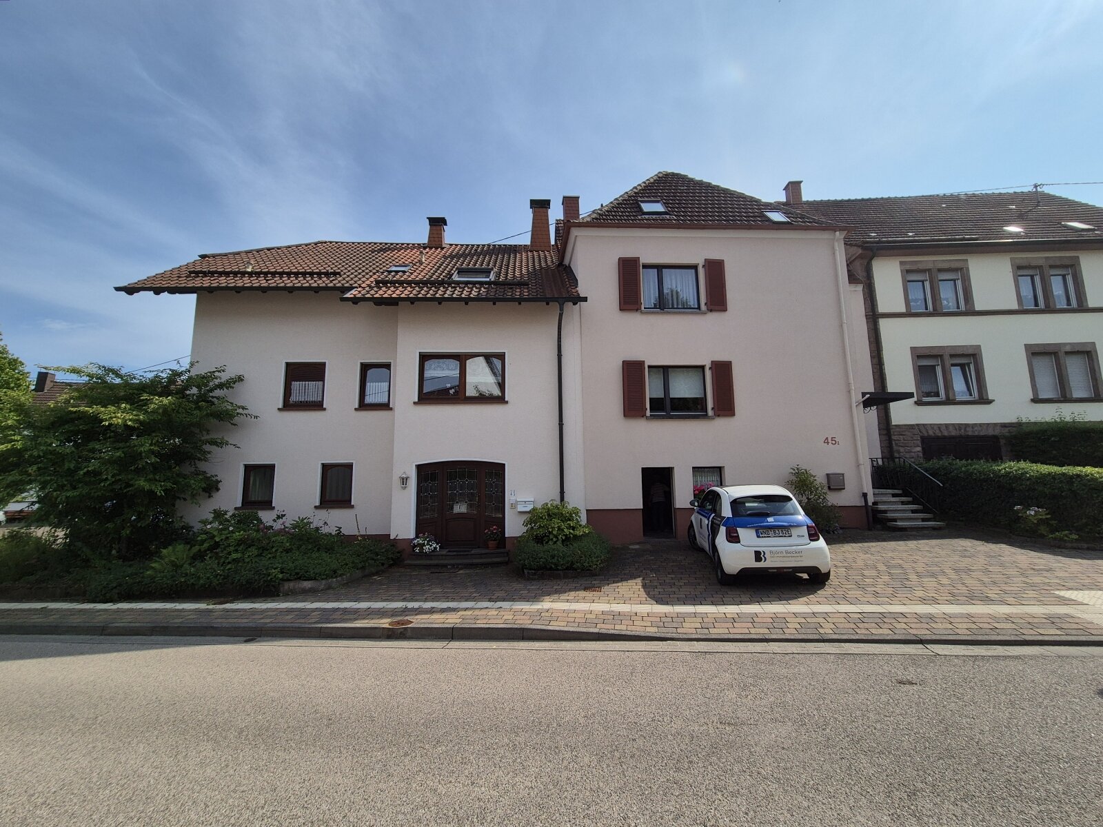 Freisen: Charmantes Wohnhaus mit Potenzial – solide Substanz, Platz für Ihre Ideen Freisen: Charmantes Wohnhaus mit Potenzial – solide Substanz, Platz für Ihre Ideen