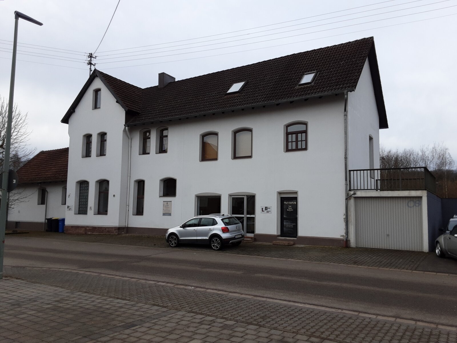 Schmelz: Kapitalanleger aufgepasst!!Top-gepflegte Immobilie mit 4-5 Wohneinheiten und 1 Gewerbeeinheit in Schmelz-Primsweiler zu verkaufen Schmelz: Kapitalanleger aufgepasst!!Top-gepflegte Immobilie mit 4-5 Wohneinheiten und 1 Gewerbeeinheit in Schmelz-Primsweiler zu verkaufen