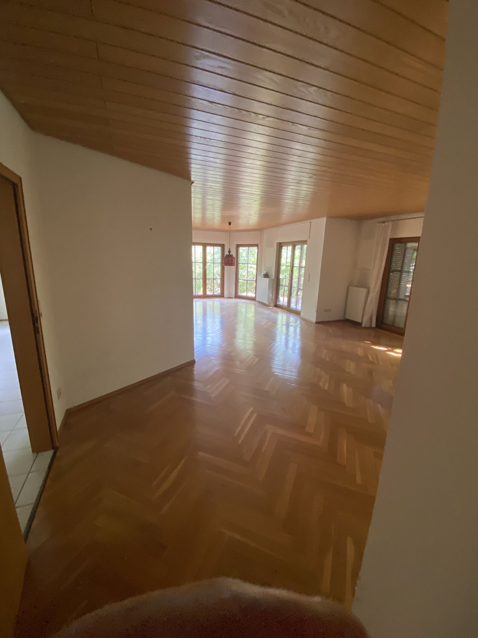 Gepflegter Bungalow in ruhiger Seitenstraße 