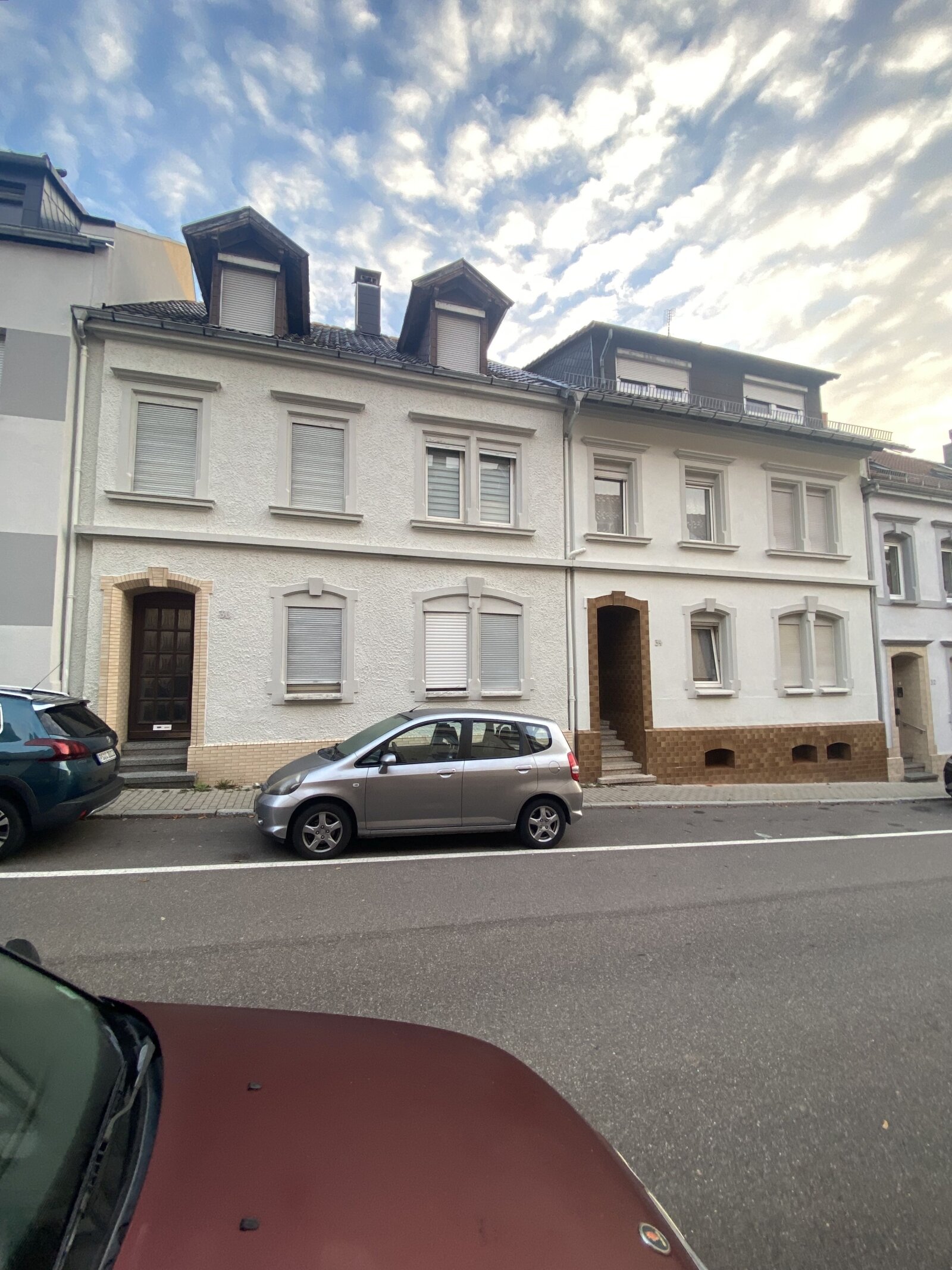 Pirmasens: Zwei Häuser , ein Preis , Sechs Einheiten Pirmasens: Zwei Häuser , ein Preis , Sechs Einheiten