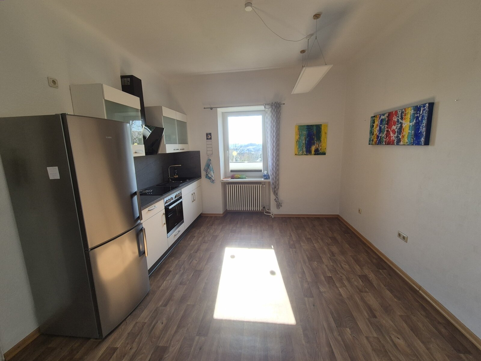 Bild 5 zeigt Küche in der Wohnung im 1.Obergeschoss