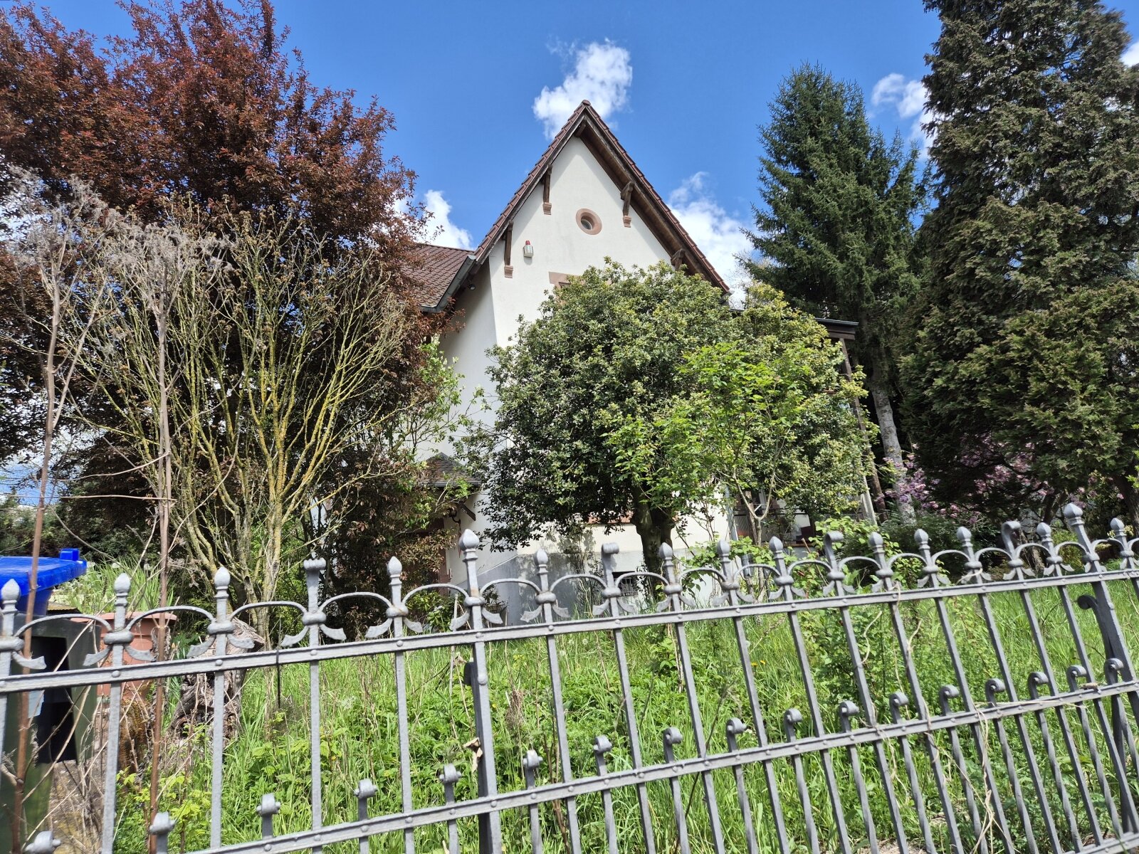 Straßenansicht Straßenansicht